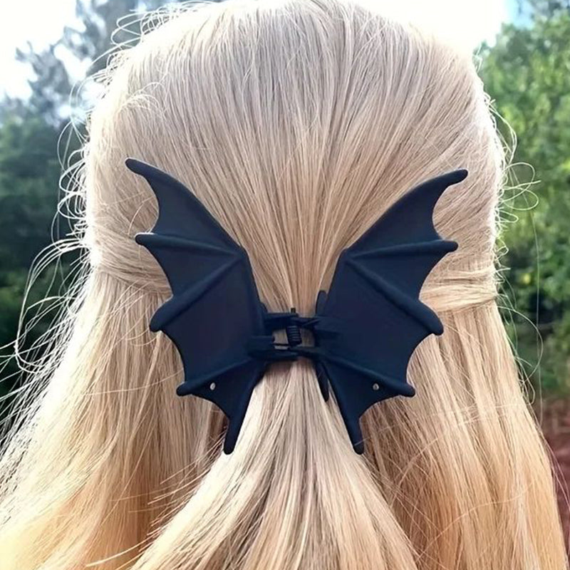 🦇 Pinza per pipistrelli · Un must per uscire