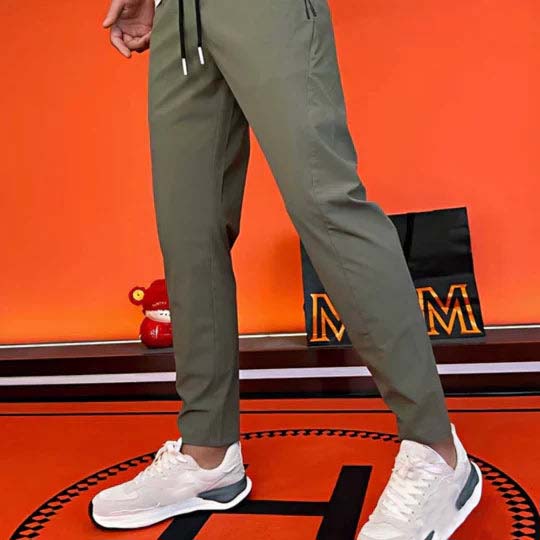 Herren-Skinny-Hose aus Eisseide im Patchwork-Stil