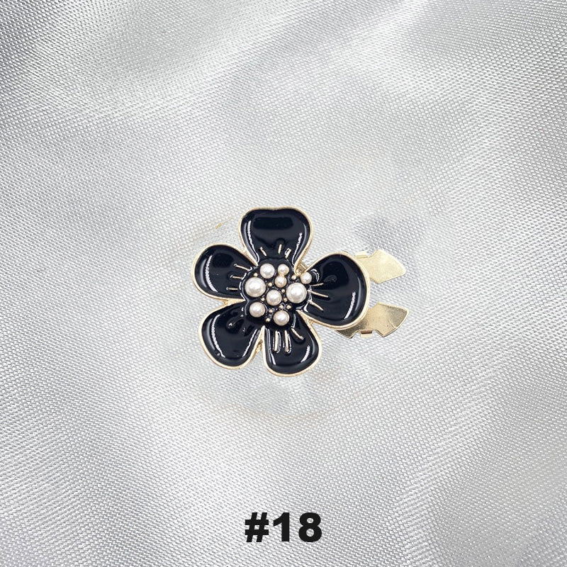 Floral diamond sleeve buttons