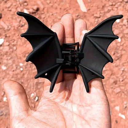 🦇 Pinza per pipistrelli · Un must per uscire